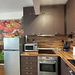 дани и мони Sveti Vlas