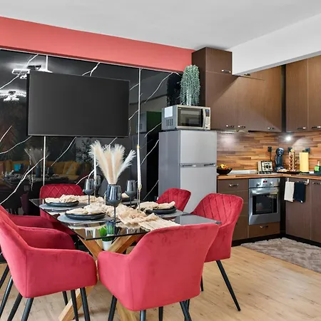 дани и мони Apartament *